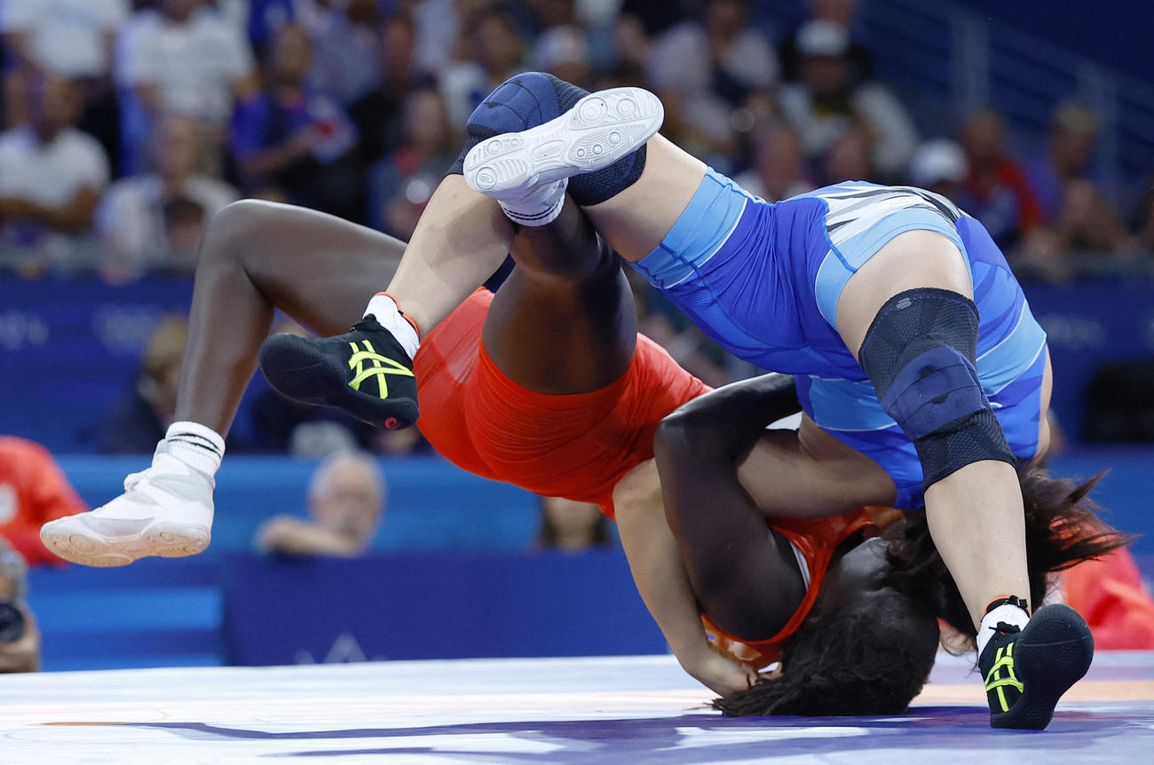 女子62キロ級準決勝　逆転で決勝進出を決めた元木咲良（ロイター）