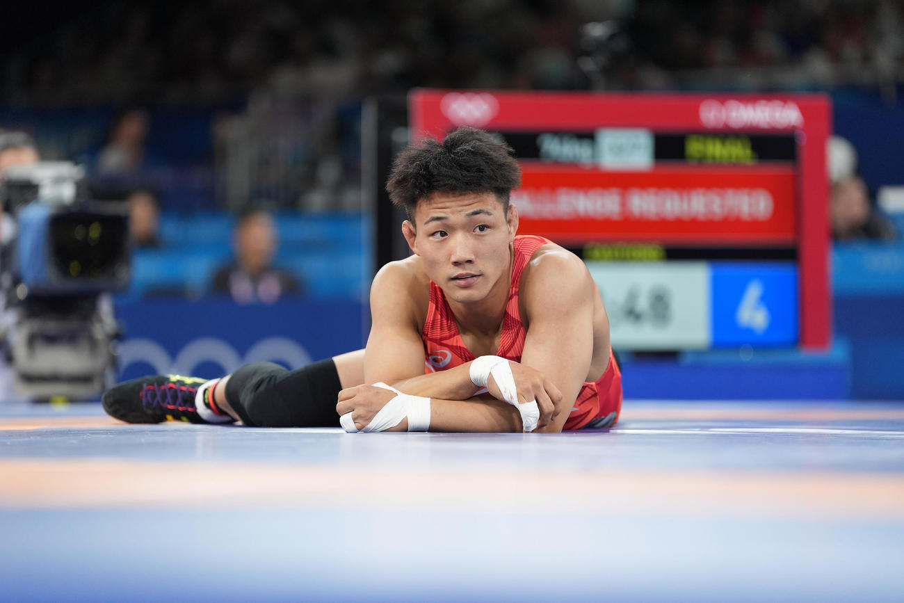 フリースタイル74キロ級決勝　ラザムベク・ジャマロフにフォール負けした高谷大地（撮影・パオロ　ヌッチ）