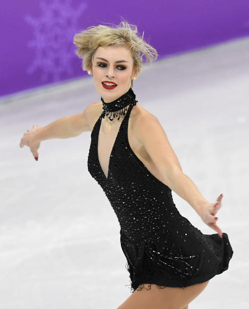 女子SPで演技するカナダ、ラーキン・オストマン(撮影・山崎安昭)