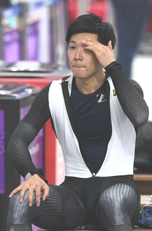 男子１０００メートルで表彰台を逃し悔しそうな小田（撮影・山崎安昭）