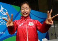 奥原希望銅　不戦勝喜び半分「悔しさ東京で晴らす」 - バドミントン : 日刊スポーツ