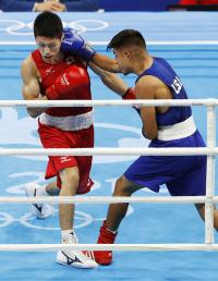 ボクシング、ライト級の成松大介は２回戦敗退　 - ボクシング : 日刊スポーツ