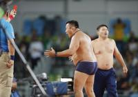 判定に下着姿で猛抗議　レスリングのモンゴル - レスリング : 日刊スポーツ