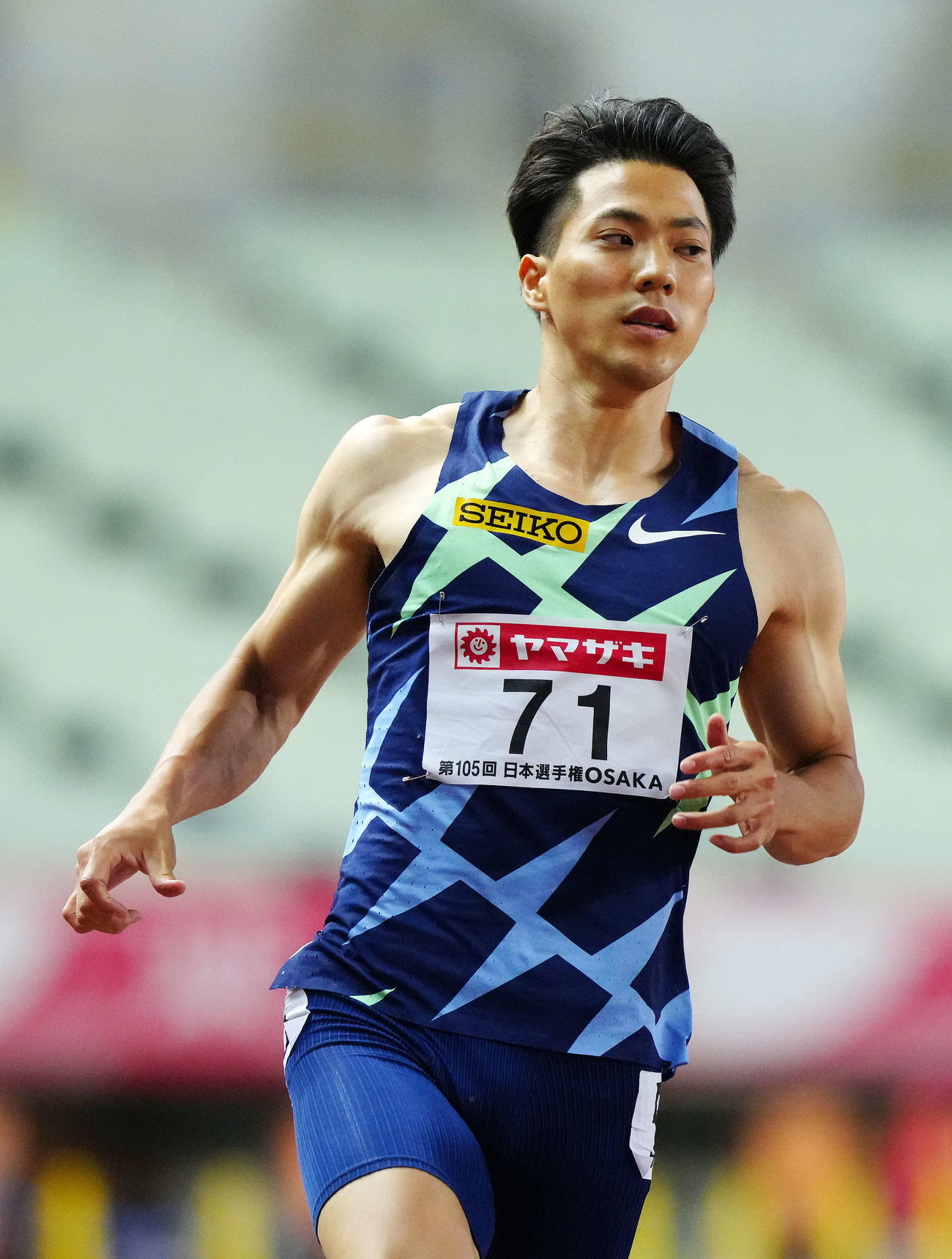 男子100メートル準決勝1組で1着の山県（撮影・江口和貴）
