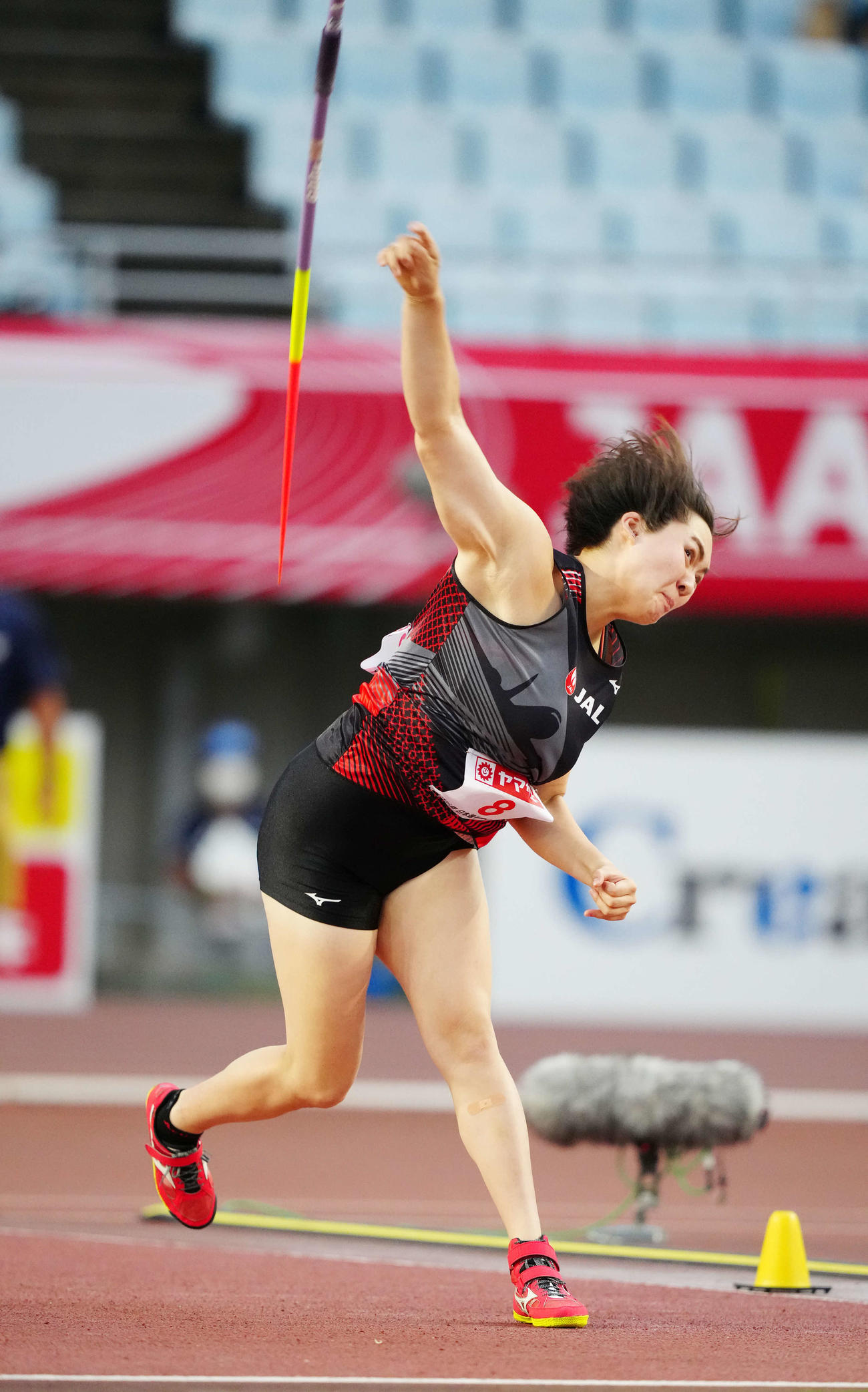 女子やり投げで優勝した北口（撮影・江口和貴）