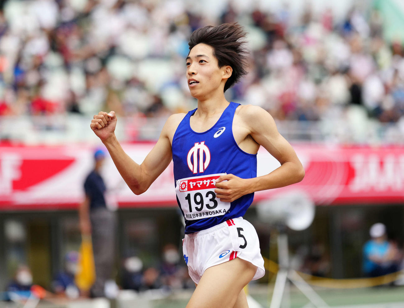 男子3000メートル障害決勝、日本新記録で優勝した三浦（撮影・江口和貴）