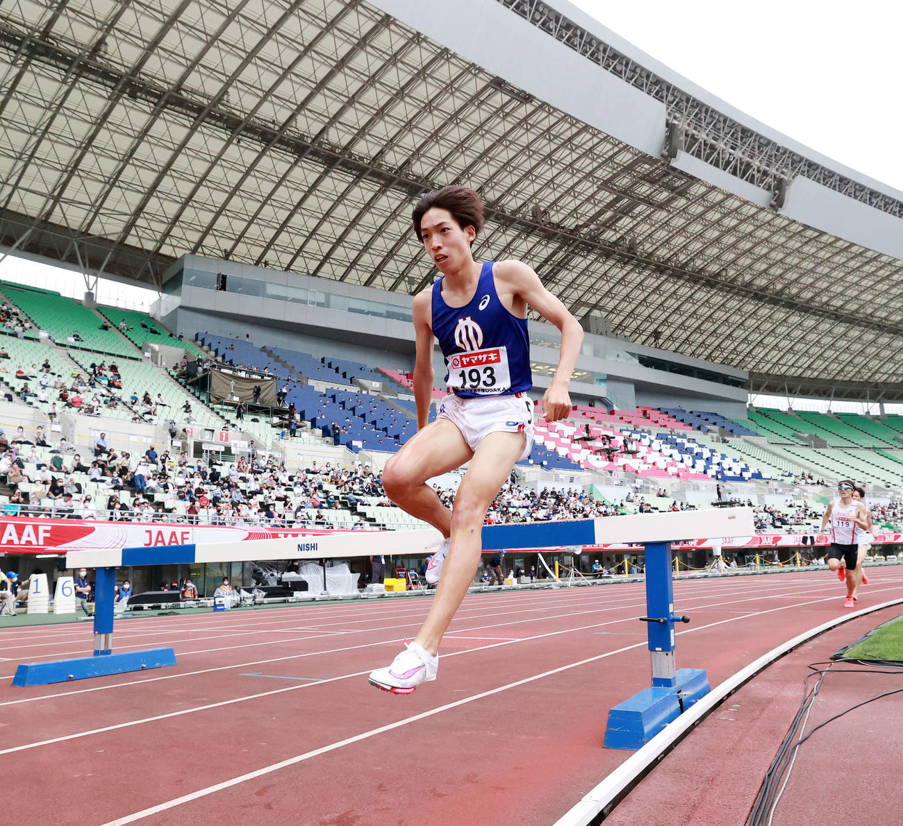 男子3000メートル障害で優勝した三浦（撮影・江口和貴）