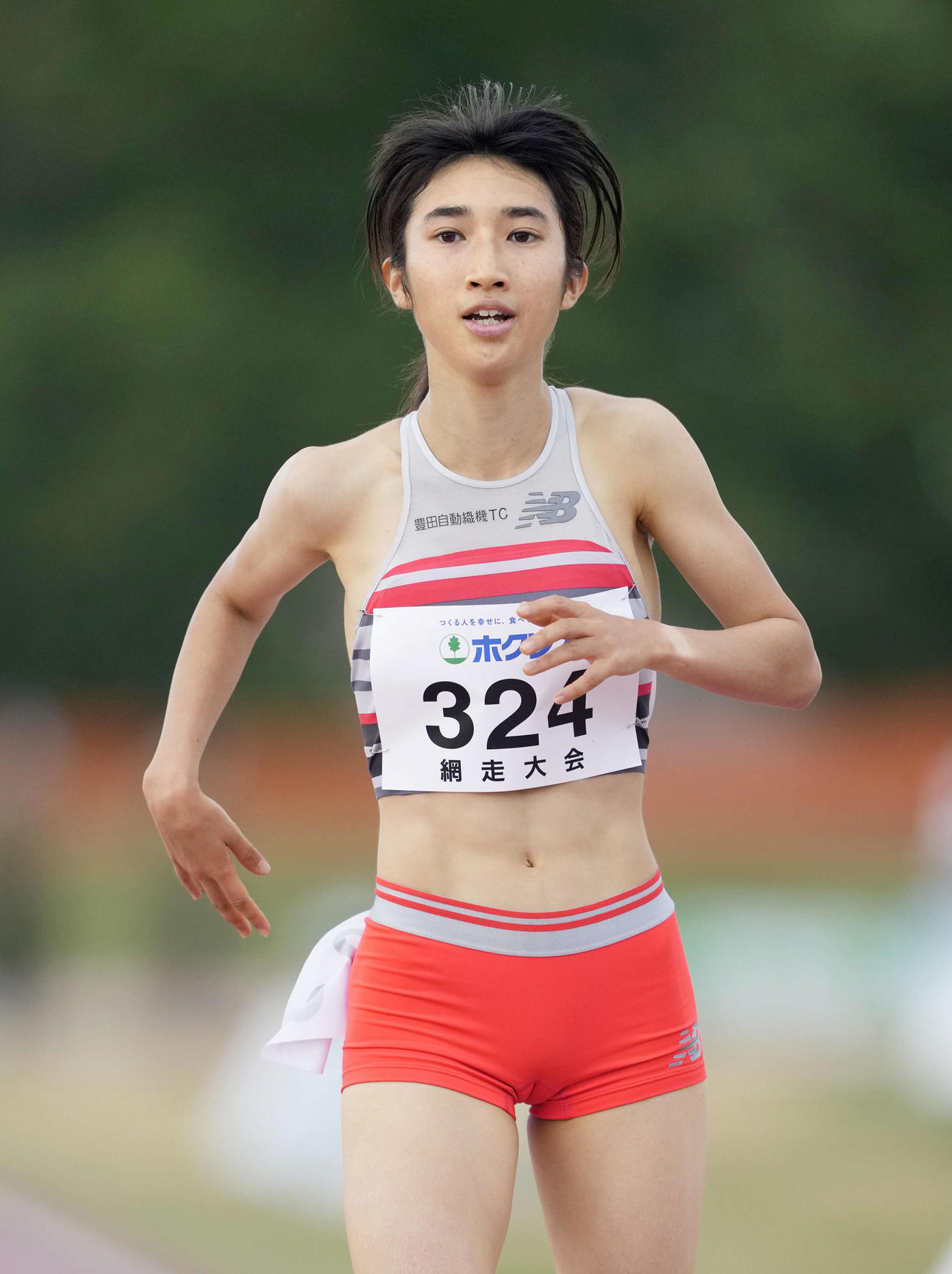 女子3000メートルで日本新記録でゴールした田中（代表撮影）
