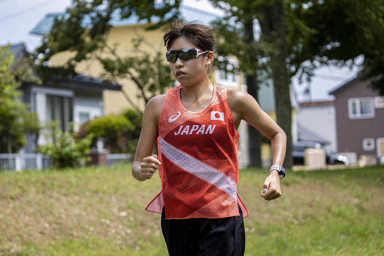東京五輪競歩日本代表合宿で汗を流す藤井菜々子（日本陸上競技連盟提供）