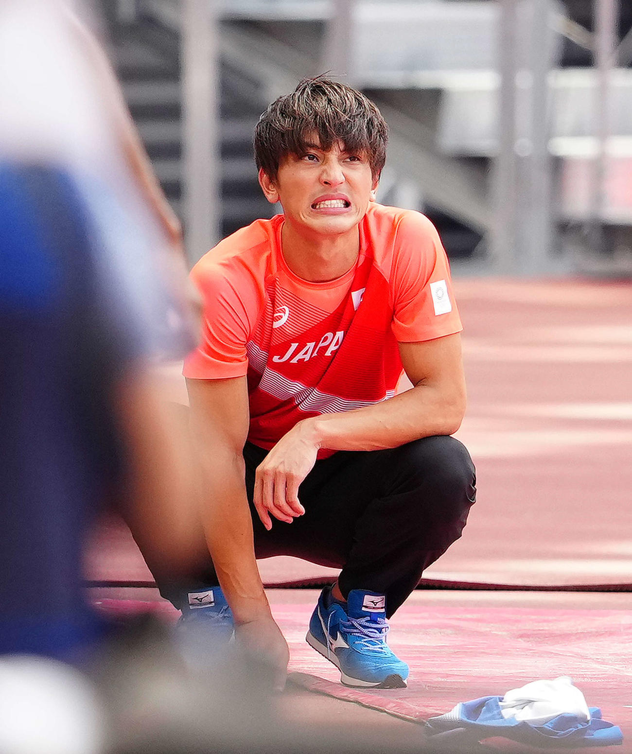 男子走り幅跳び決勝、6位となり悔しい表情を見せる橋岡（撮影・江口和貴）