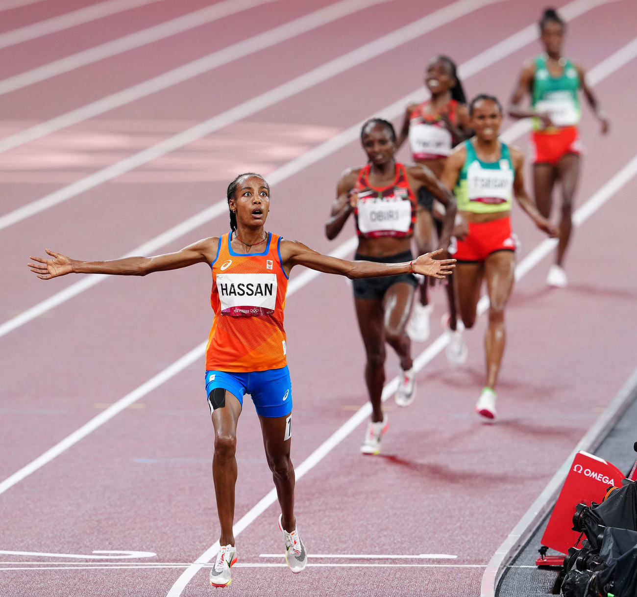 女子5000メートル決勝、優勝したハッサン（撮影・江口和貴）