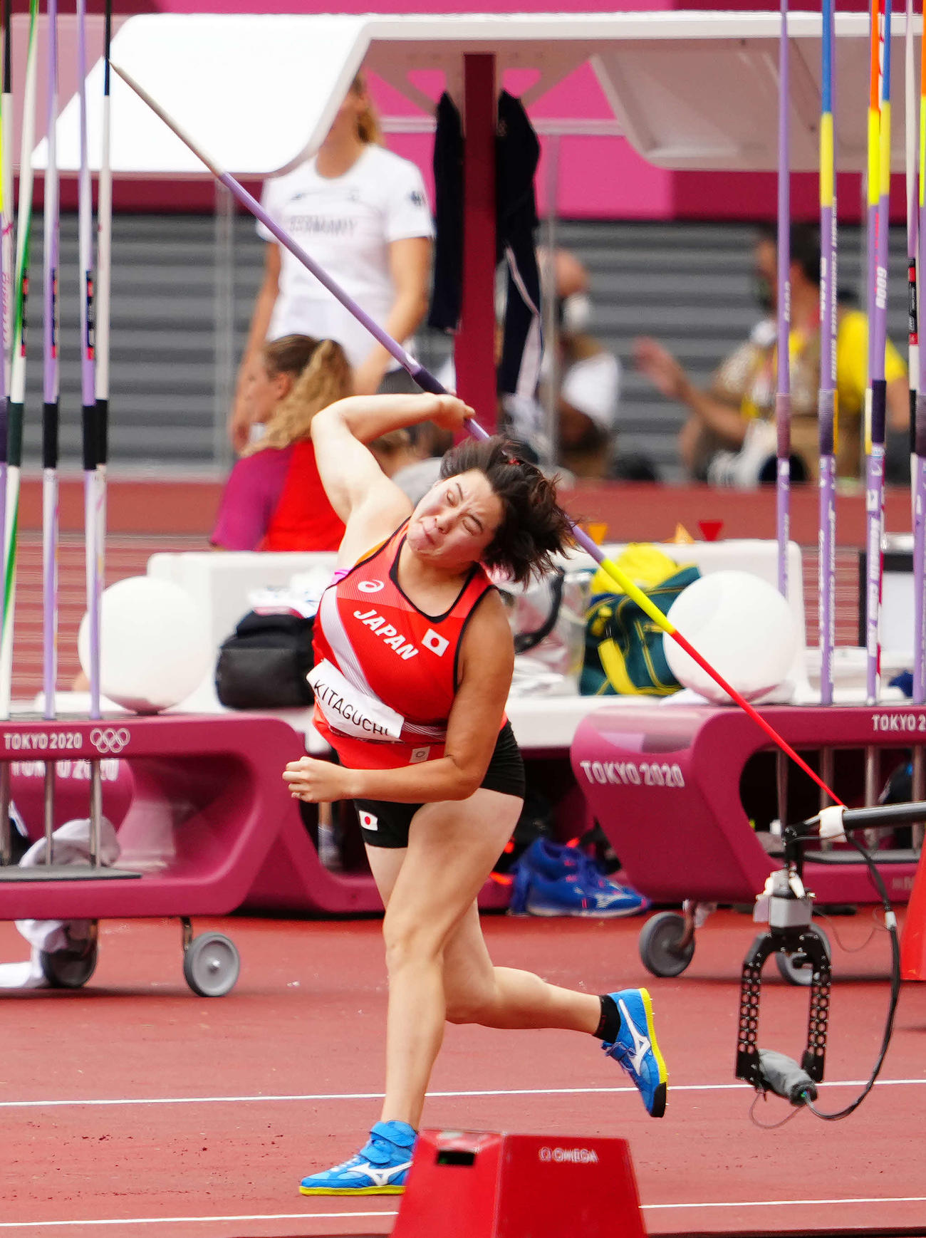 女子やり投げ予選に臨む北口（撮影・江口和貴）