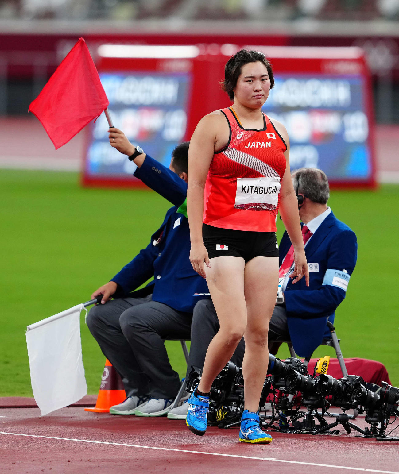 女子やり投げ決勝、2投目をファウルとした北口（撮影・江口和貴）