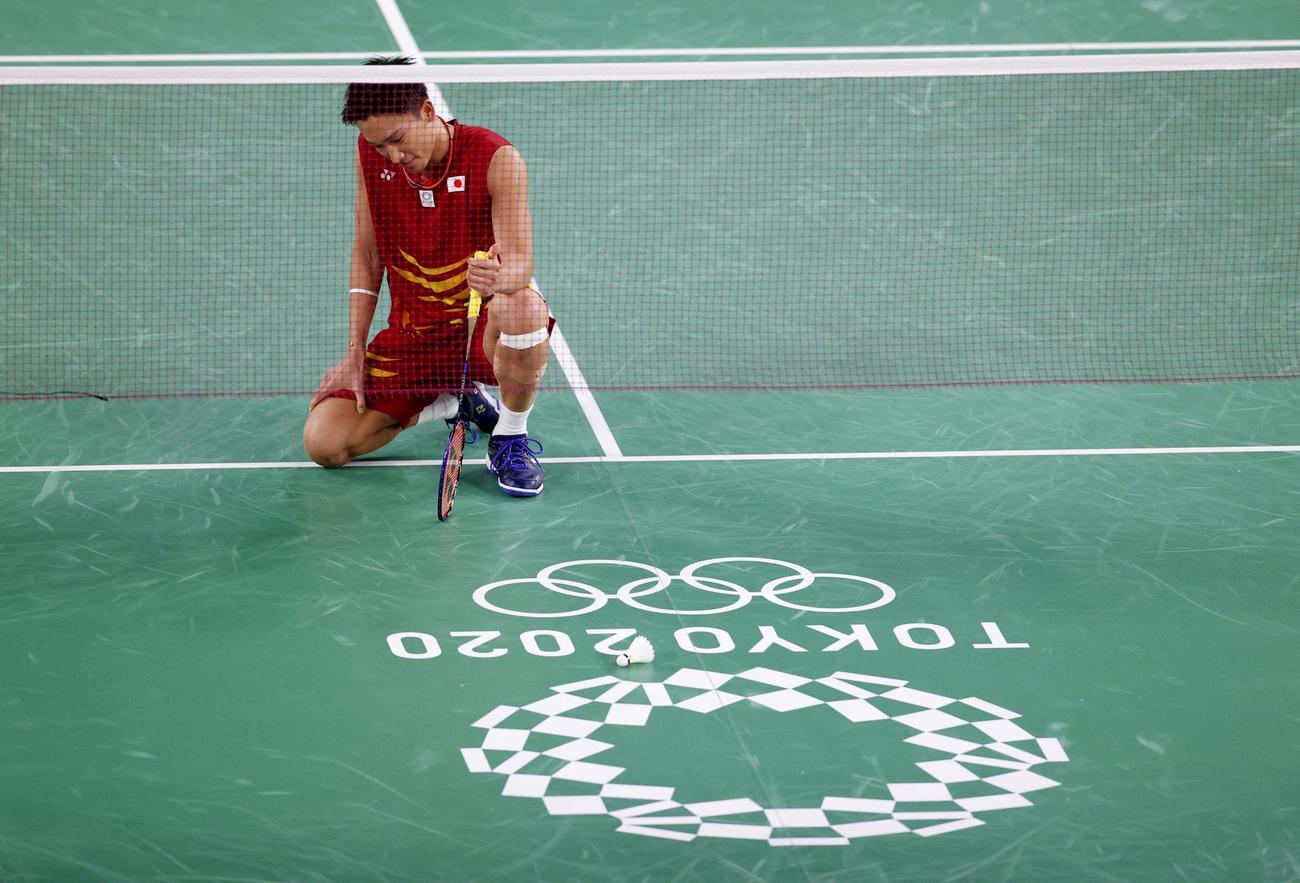 男子シングルス1次リーグで、韓国の許侊熙に敗れ決勝トーナメント進出を逃した桃田賢斗（共同）