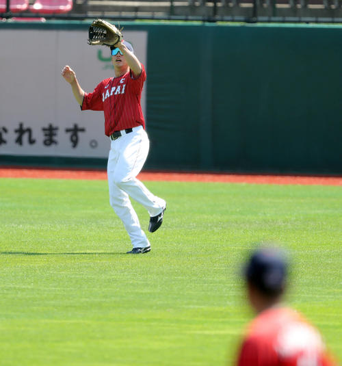 侍栗原陵矢 何でも屋 に意欲 グラブ４種類７個持参 覚悟を決めてやる 野球 ソフトボール 東京オリンピック写真ニュース 日刊スポーツ