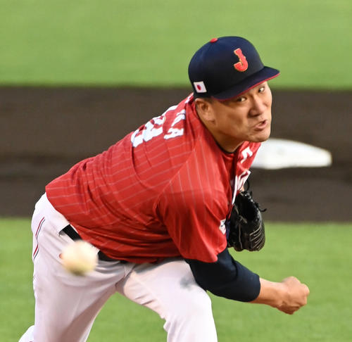 巨人対日本代表　日本代表先発の田中将（撮影・前岡正明）