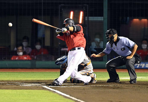 侍ジャパン浅村栄斗２戦連続タイムリー 巨人平内初球をレフトに運ぶ二塁打 野球 ソフトボール 東京オリンピック写真ニュース 日刊スポーツ
