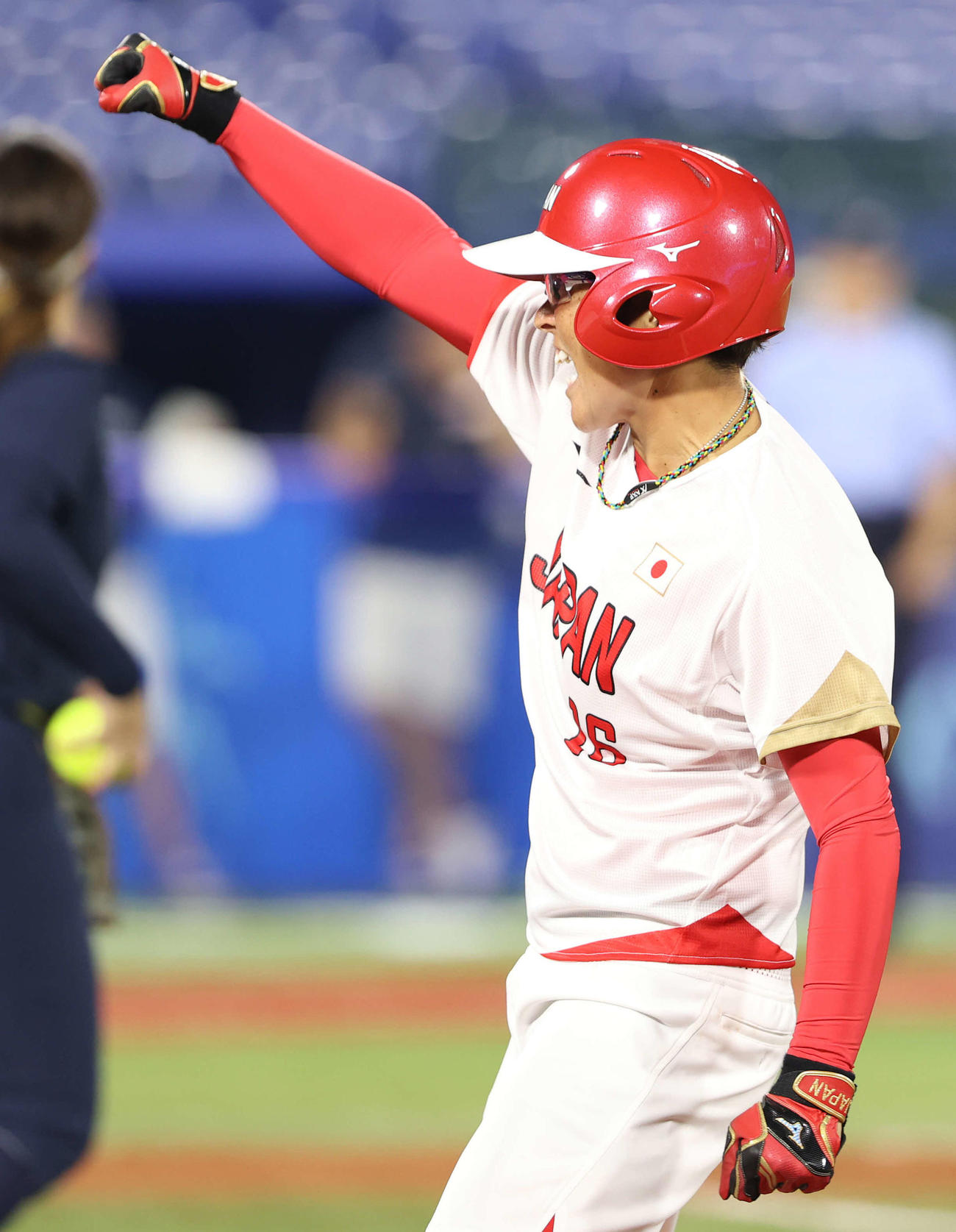 日本対米国　5回表日本2死二塁、右前適時打を放ちガッツポーズを見せる藤田（撮影・河野匠）