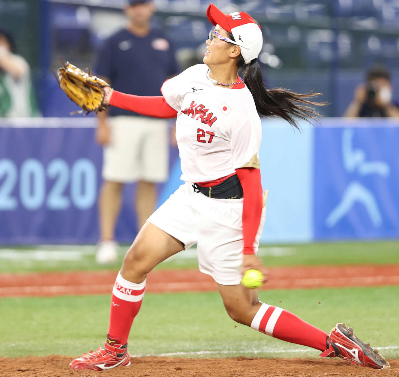 日本対米国　6回裏に上野由岐子に代わって登板した後藤（撮影・河野匠）