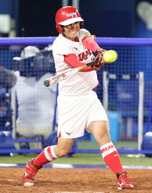 日本対米国　5回表日本2死二塁、右前適時打を放つ藤田（撮影・河野匠）