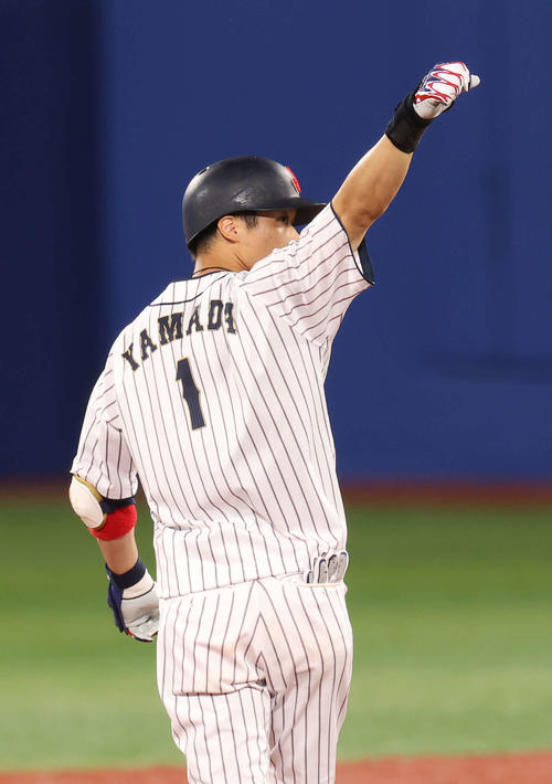 侍・山田哲人で金メダル王手！「狙った球が来た」修羅場で値千金の初球