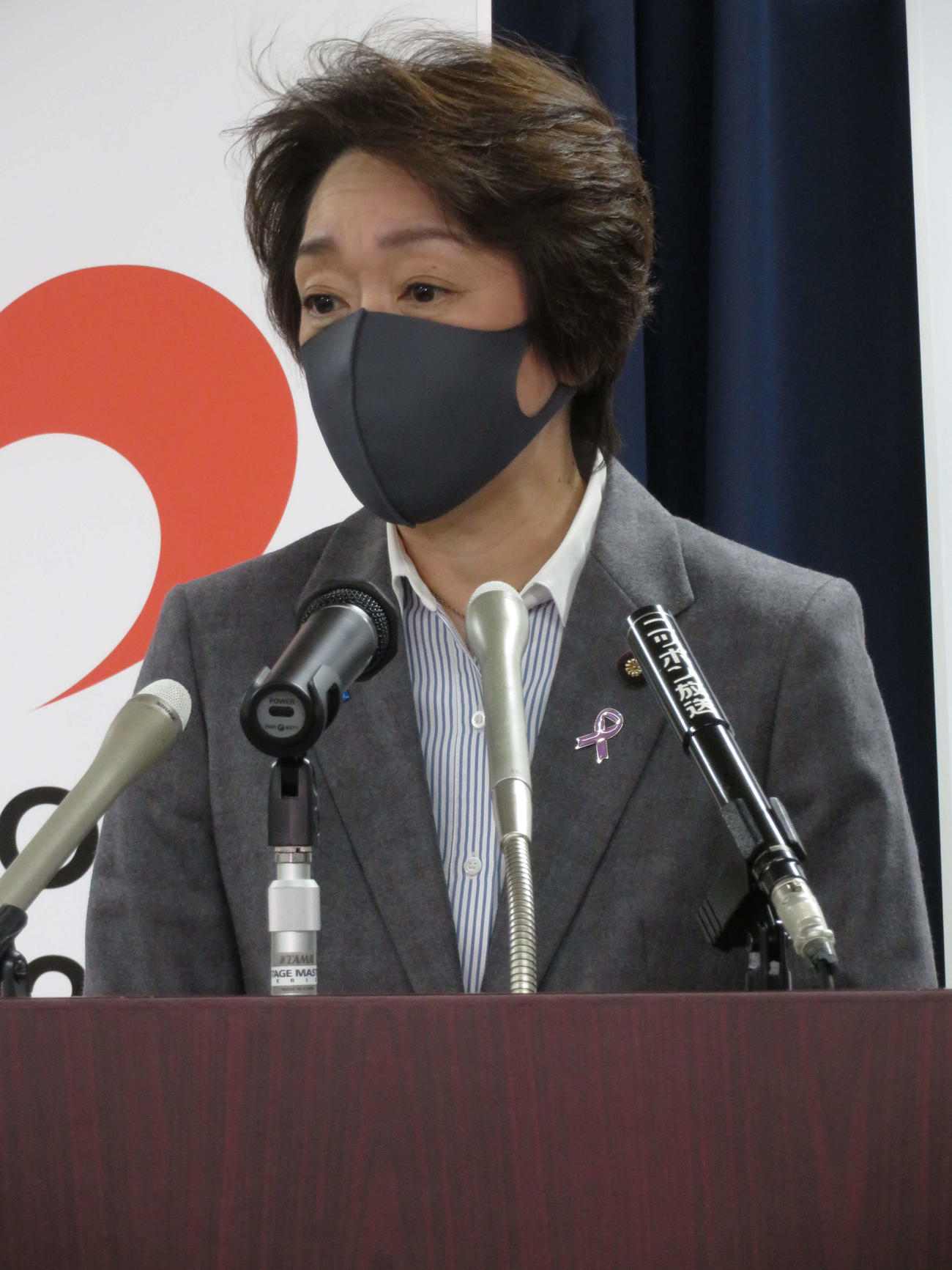 閣議後会見を行った橋本聖子五輪相（撮影・近藤由美子）