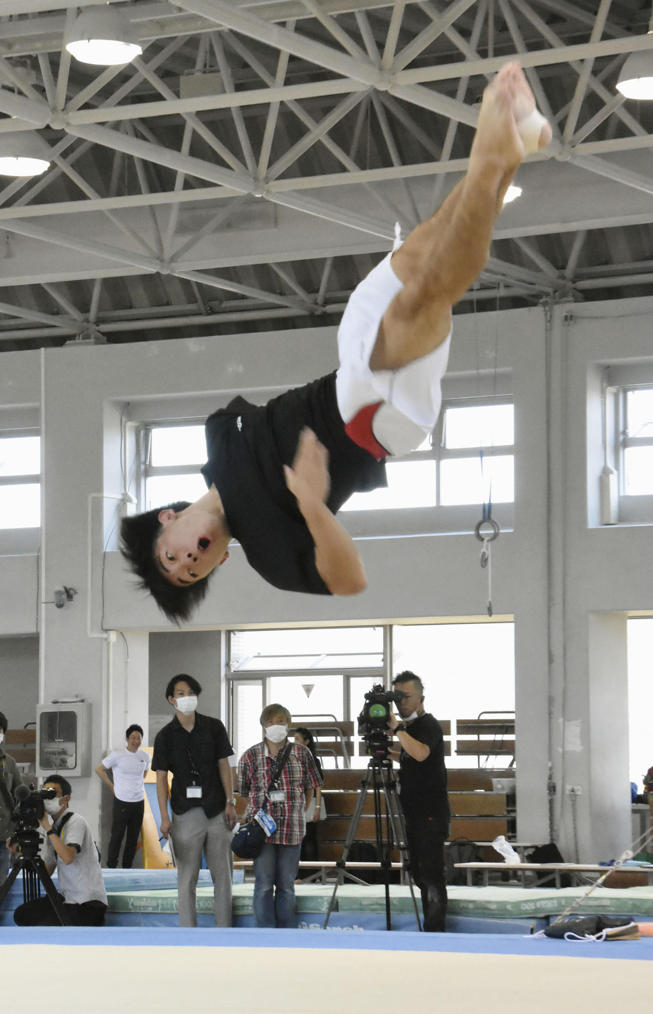 練習を公開した南一輝（撮影・中嶋巧）