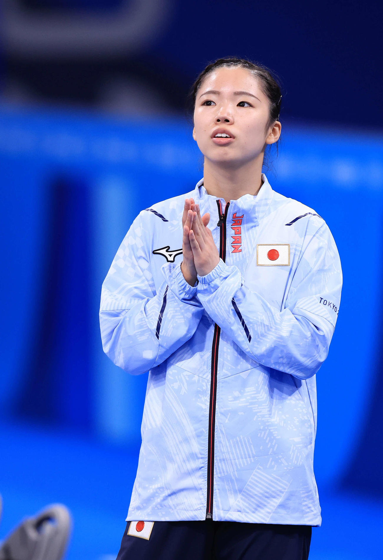 トランポリン女子決勝、演技を終えた宇山は祈るように他の選手を待つ（撮影・河野匠）