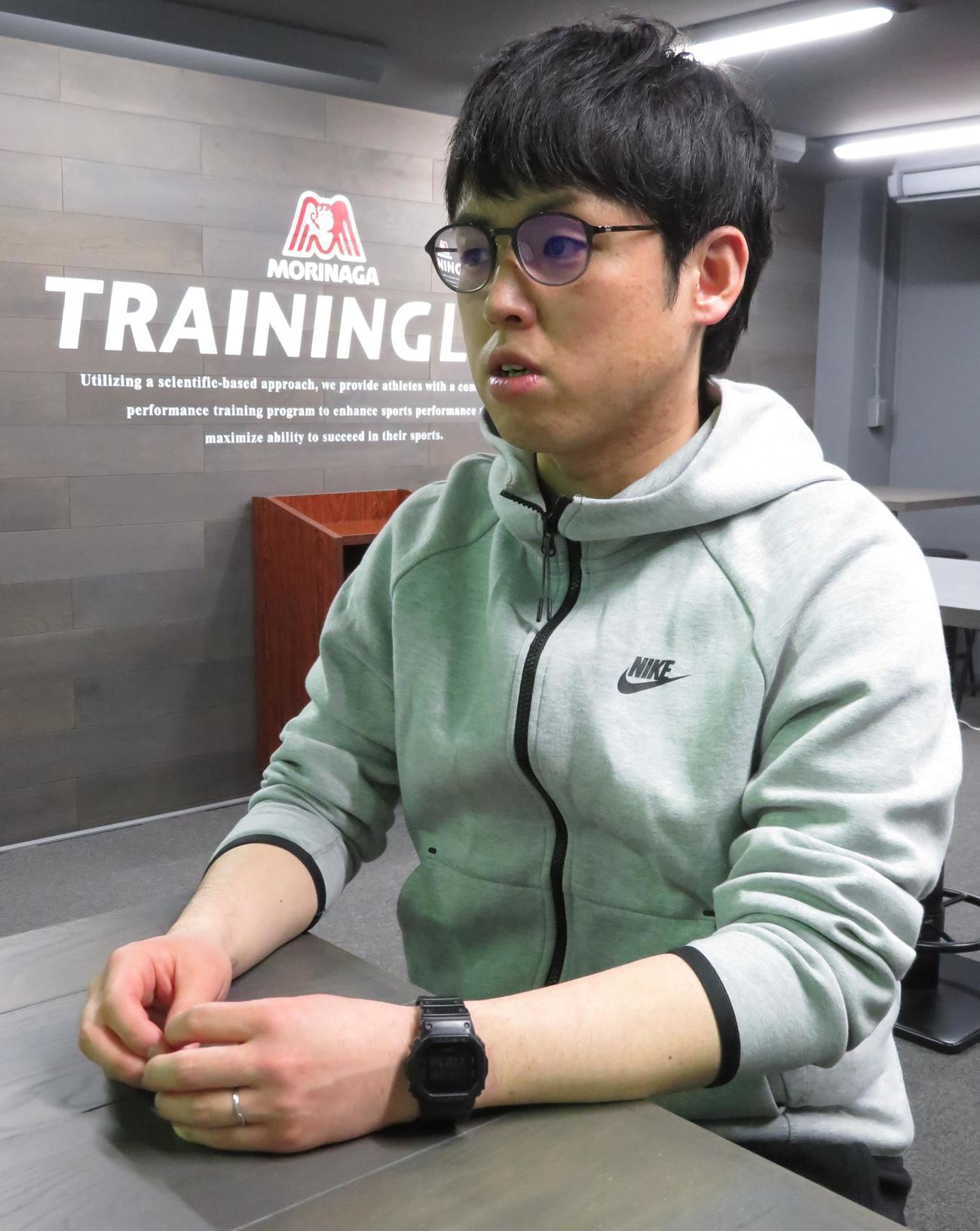 高藤直寿の減量をサポートする清野隼さん（撮影・峯岸佑樹）