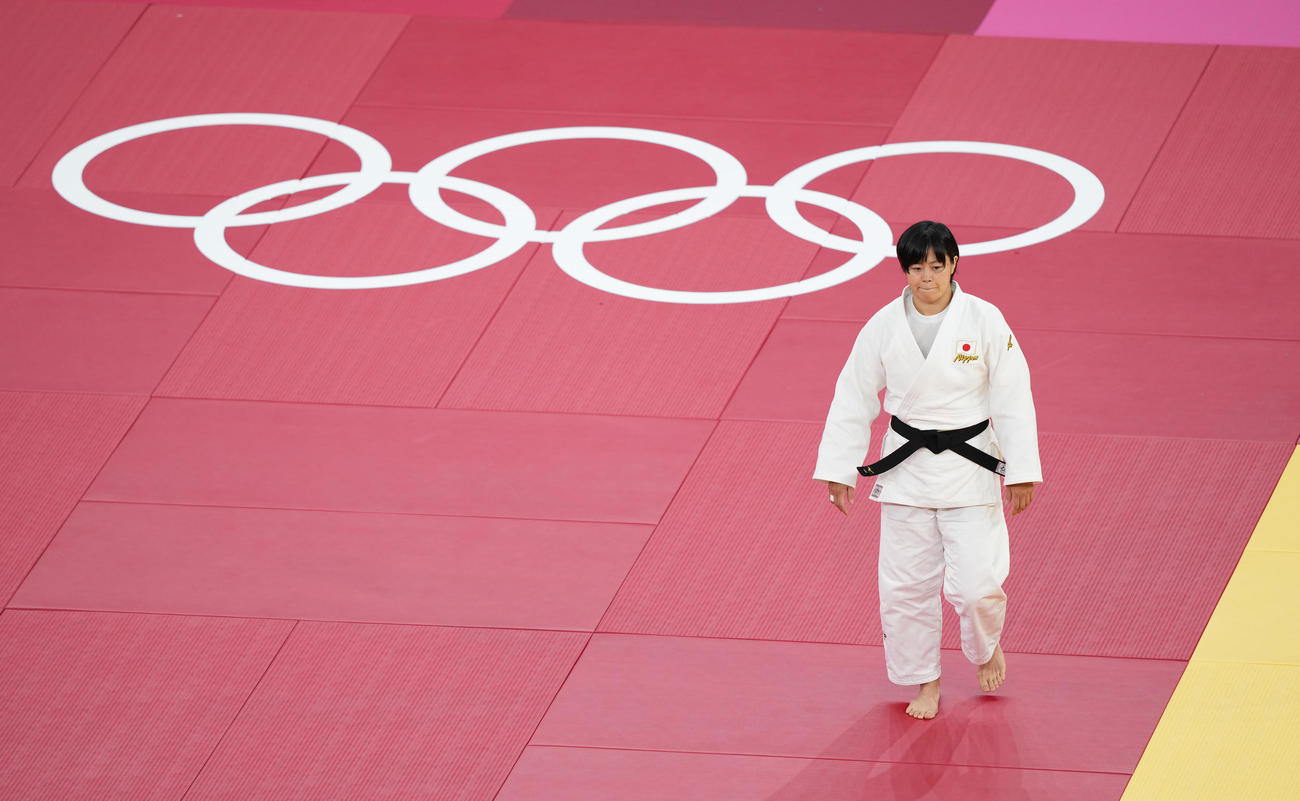 柔道女子78キロ級準々決勝に臨む浜田