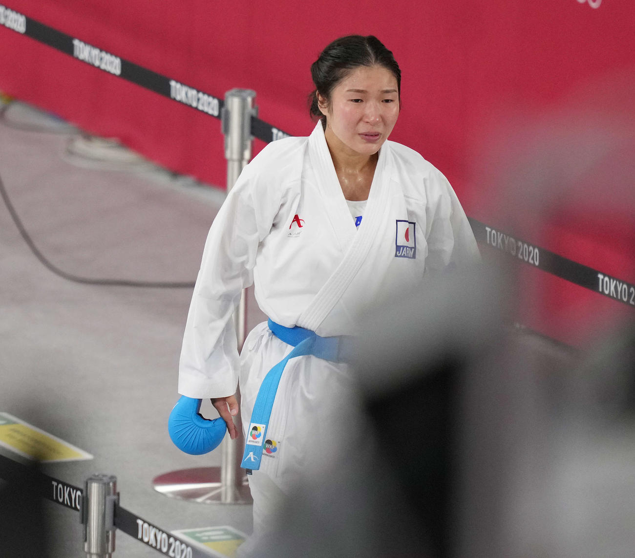 女子組手55キロ級　1次リーグB組　準決勝進出を逃し引き揚げる宮原（撮影・鈴木みどり）