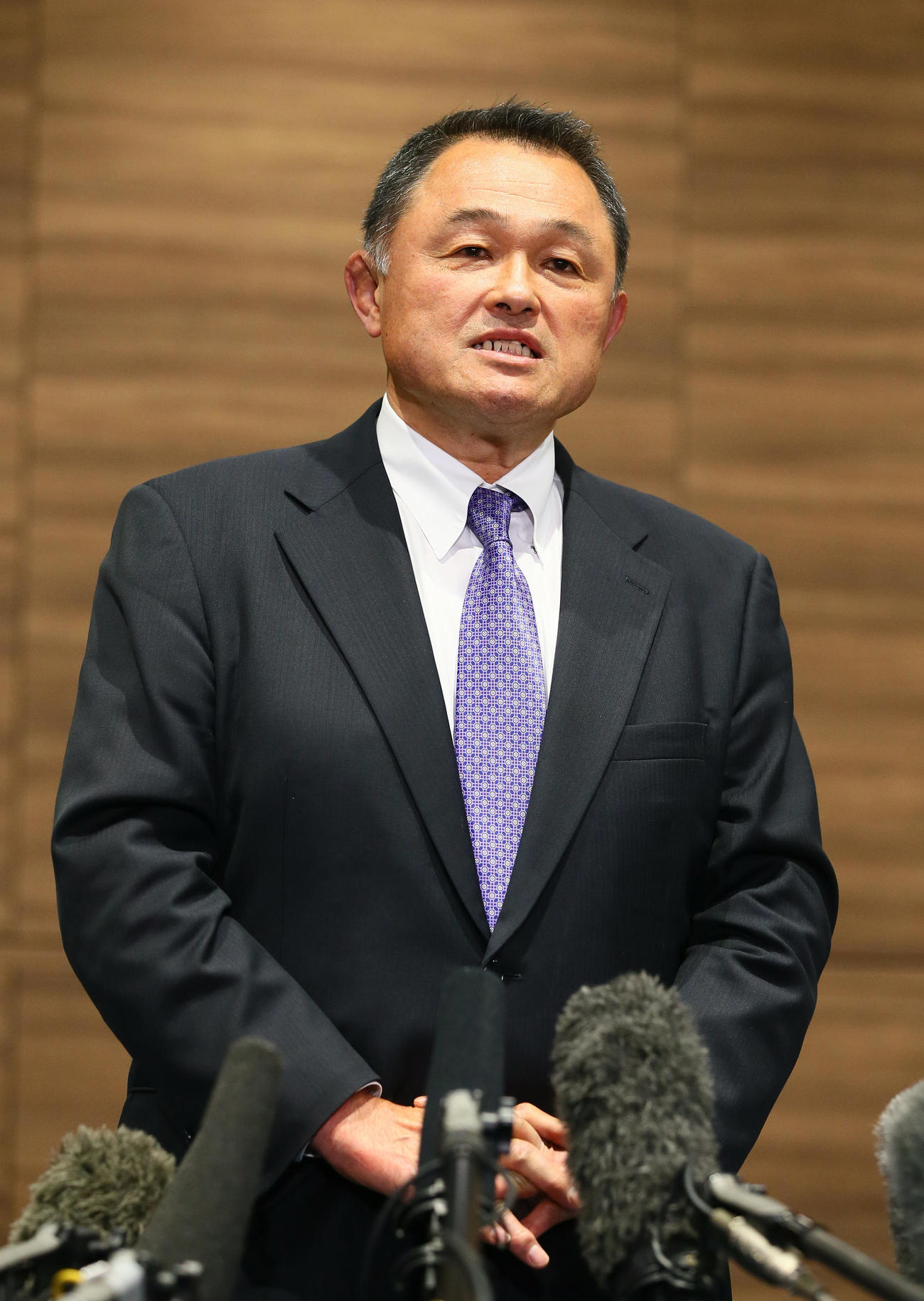 会見に臨むJOCの山下会長（撮影・足立雅史）