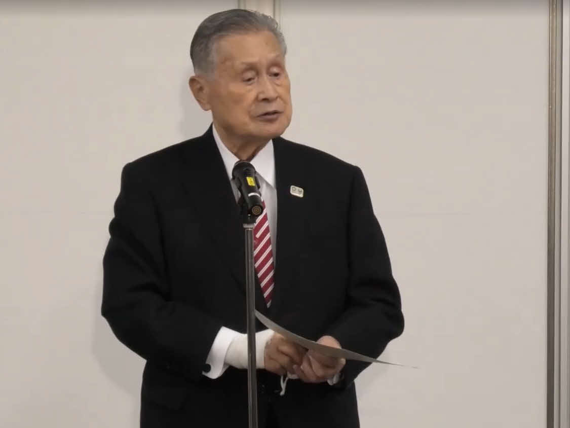 会見する森会長（Tokyo 2020公式ライブ配信より）