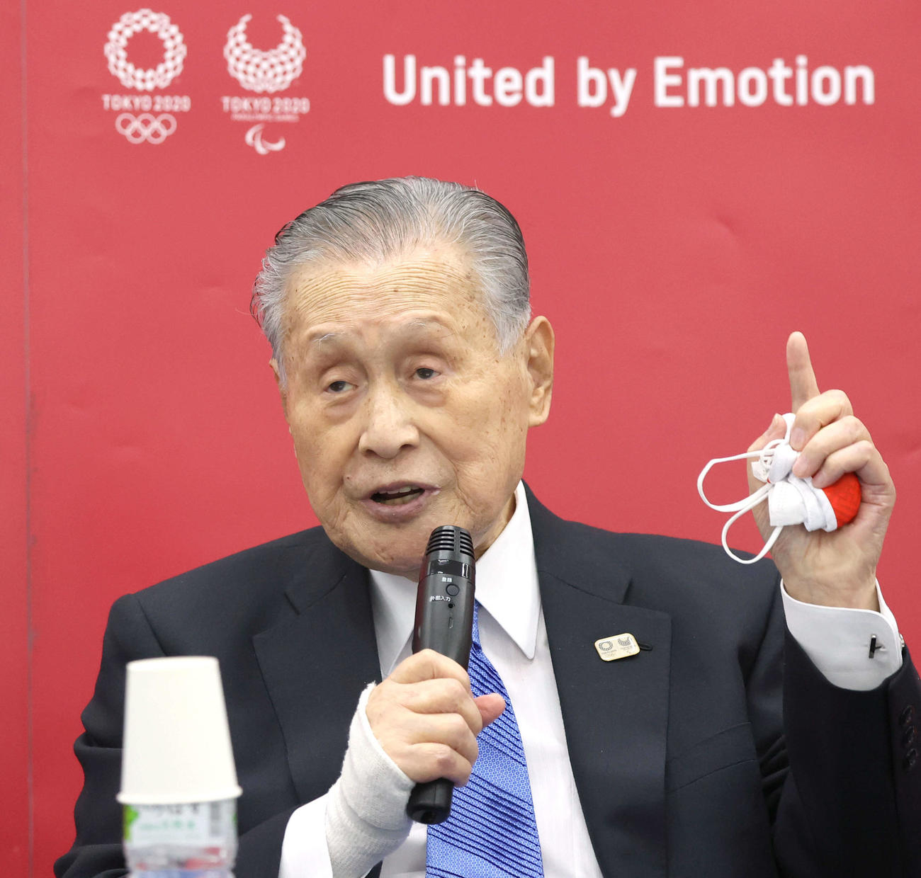 20年12月、東京五輪・パラリンピック大会組織委の森喜朗会長