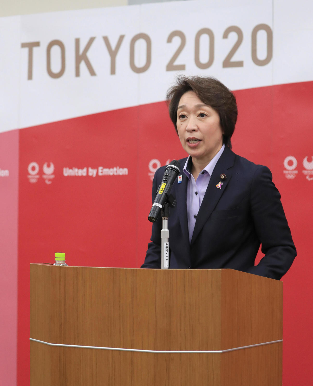 就任あいさつをする東京五輪・パラリンピック組織委員会の橋本会長(代表撮影)
