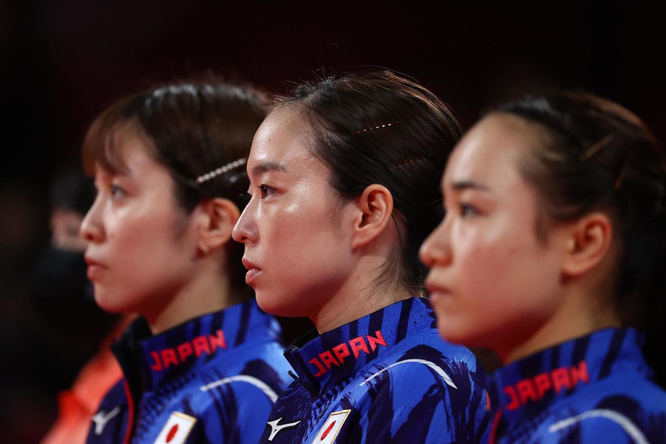 卓球女子団体決勝　日本－中国　平野美宇、石川佳純、伊藤美誠（ロイター）
