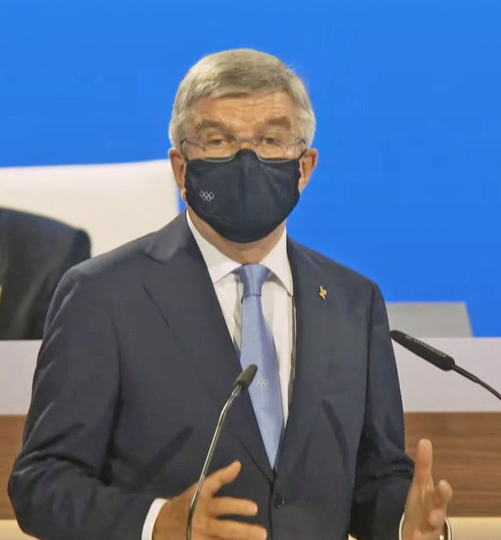 IOC総会の開会式であいさつするIOCのバッハ会長（YouTubeのIOC公式チャンネルより・共同）
