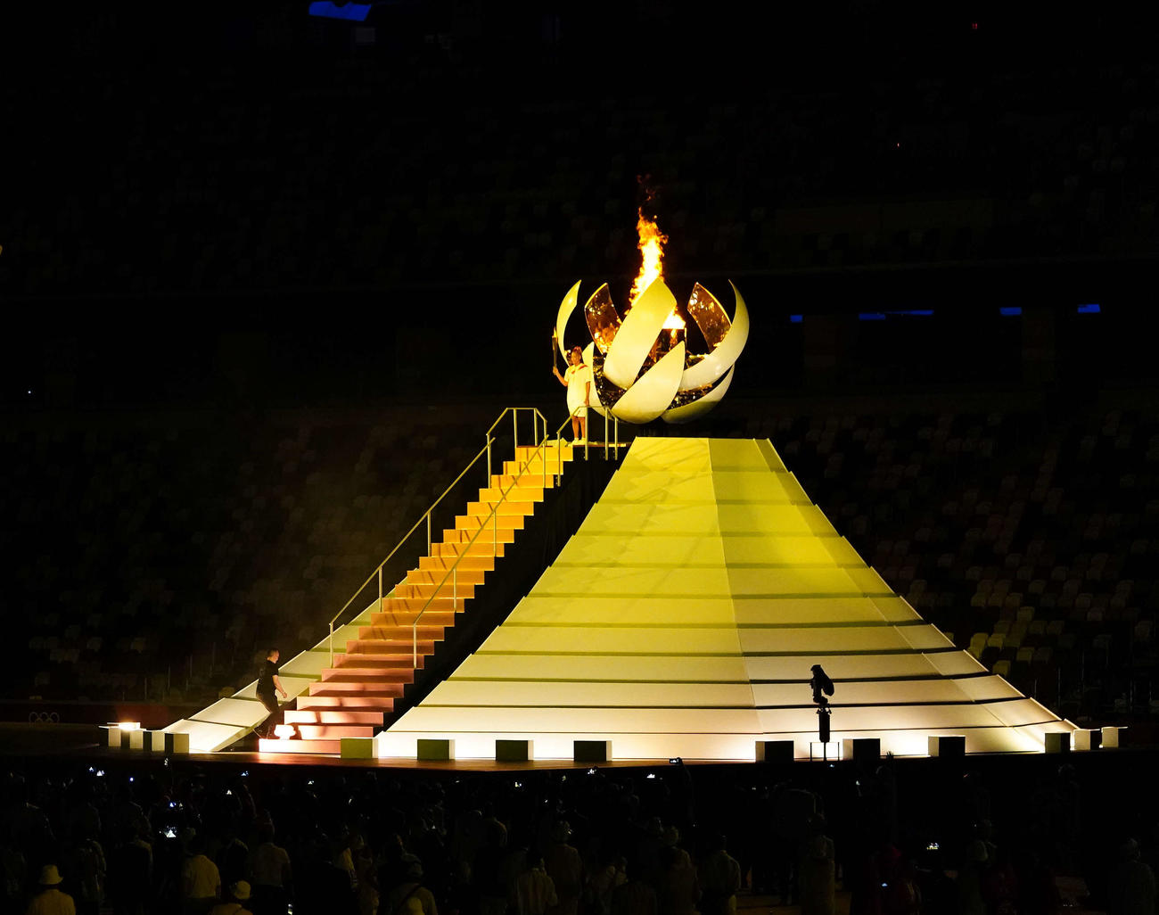 東京五輪開会式で聖火の最終ランナーを務めた大坂なおみ（撮影・江口和貴）