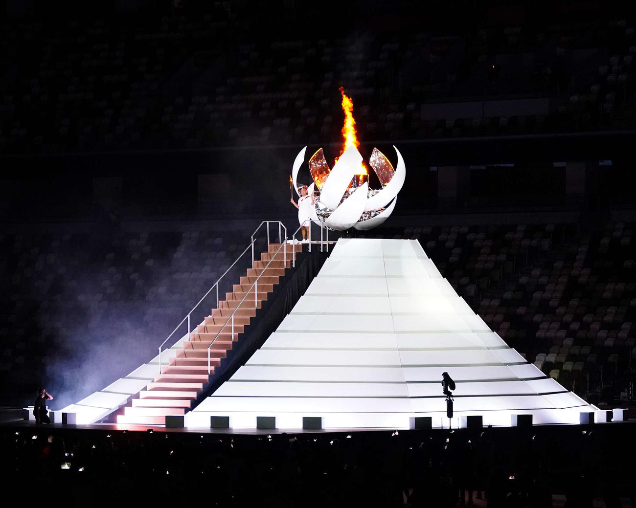 東京五輪開会式で聖火の最終ランナーを務めた大坂なおみ（撮影・江口和貴）
