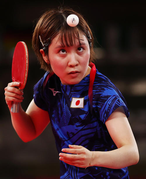 女子団体1回戦　ハンガリー戦の第3試合でプレーする平野美宇（ロイター）