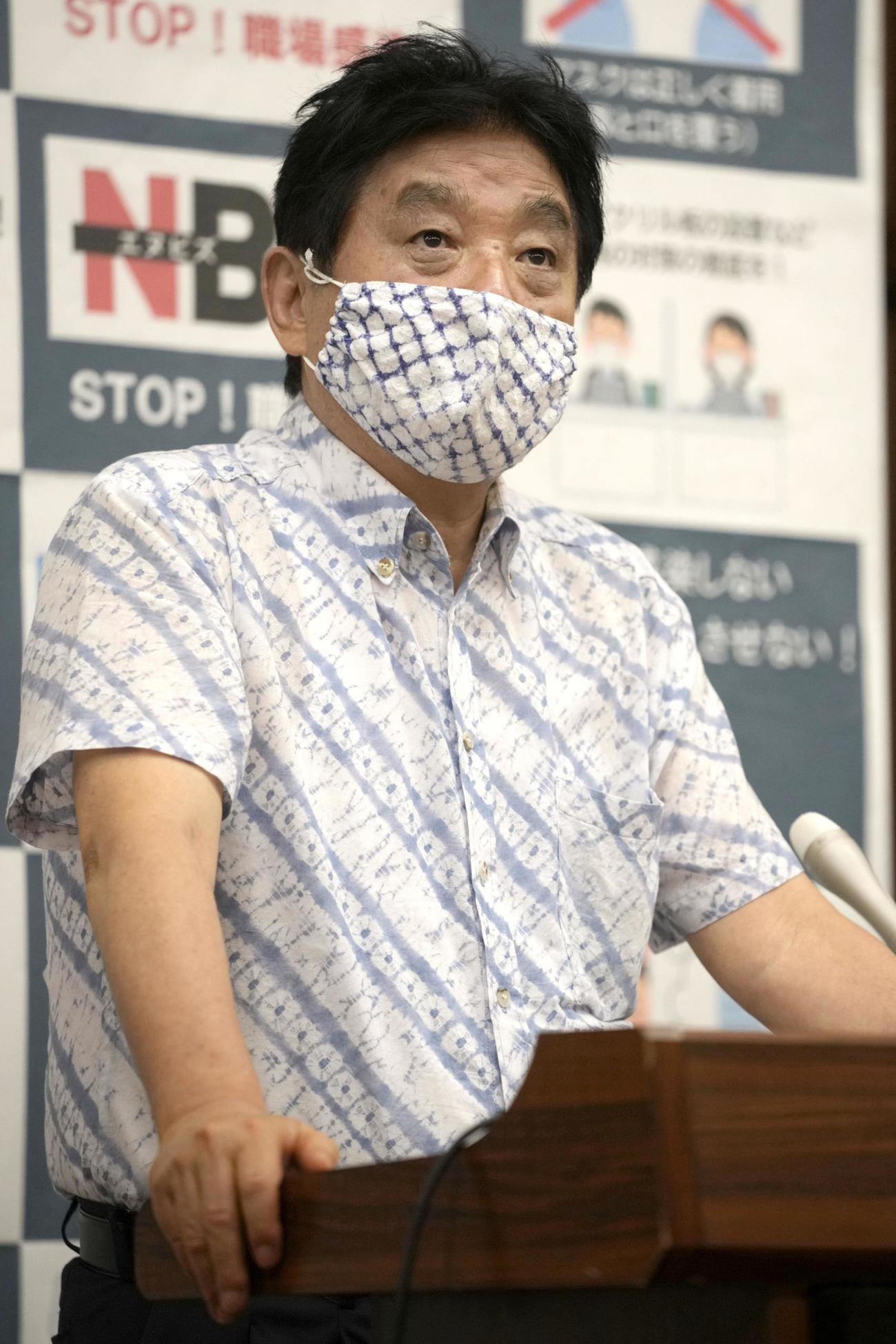 記者の質問に答える名古屋市の河村たかし市長（共同）