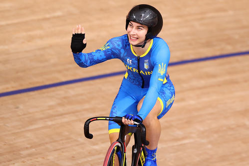 自転車トラック女子スプリント　銀メダルのスタリコワ（ウクライナ）（ロイター）