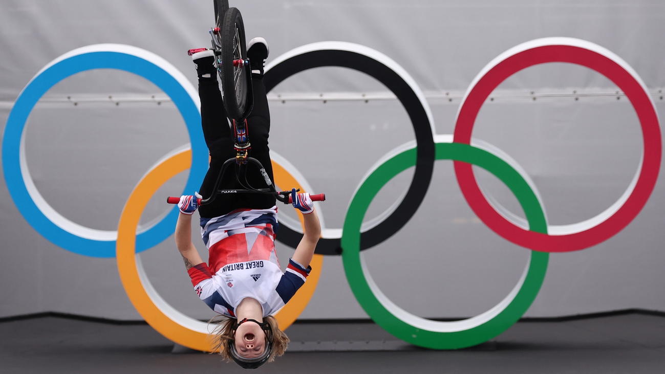 自転車BMXフリースタイル・パークで優勝したワーシントン（英国）（ロイター）