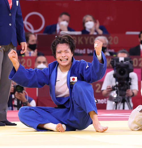 2021年7月26日付日刊スポーツ1面を飾った阿部詩の写真（撮影・河野匠）