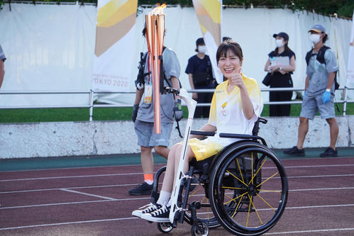 仮面女子 猪狩ともか パラ聖火リレー つなぐことができてうれしい 五輪一般 東京パラリンピック写真ニュース 日刊スポーツ