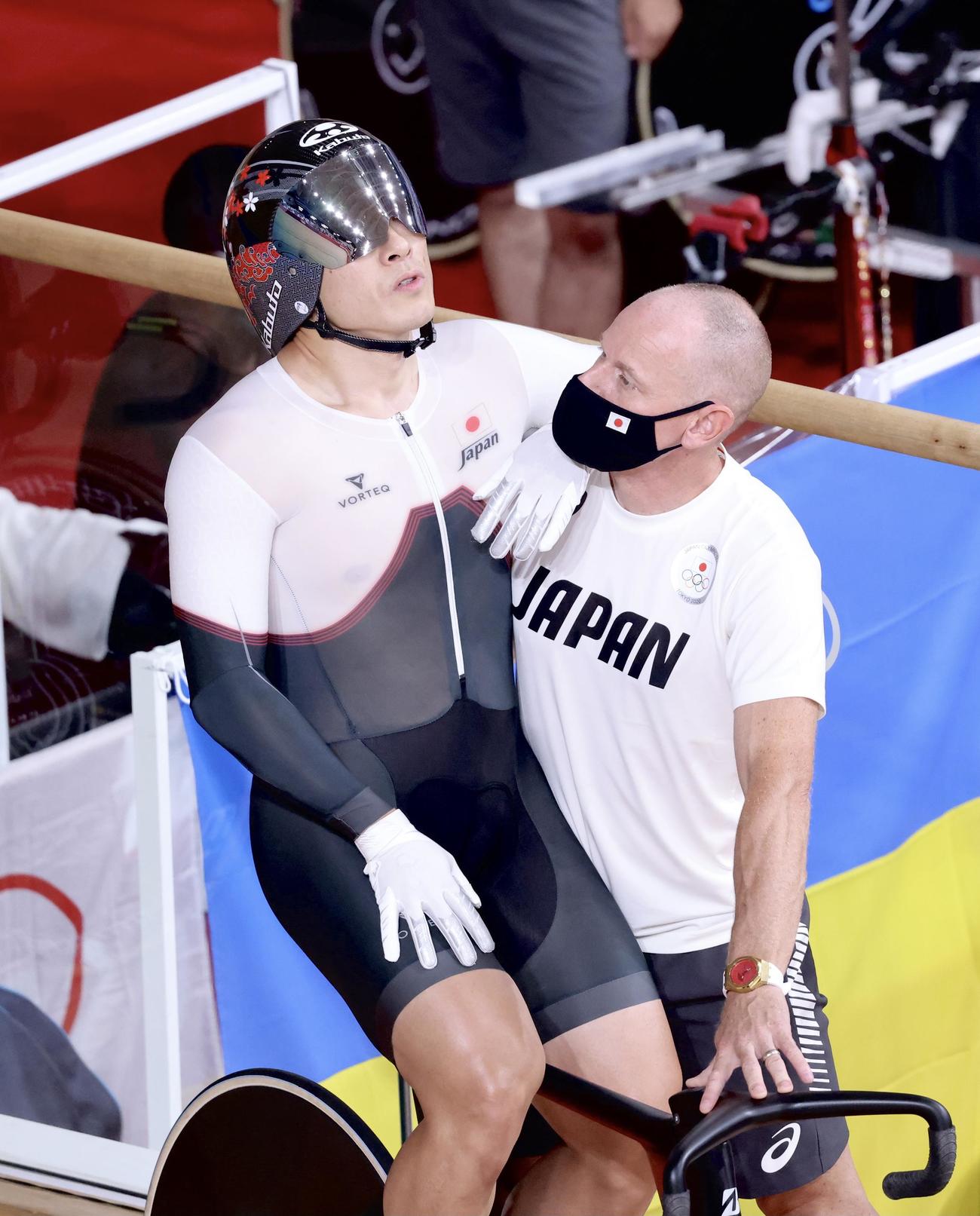 男子スプリント予選レース開始前、深呼吸する新田