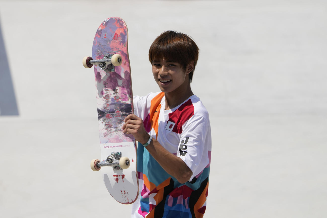 スケートボード　ストリート男子で金メダルを獲得した堀米雄斗（AP）