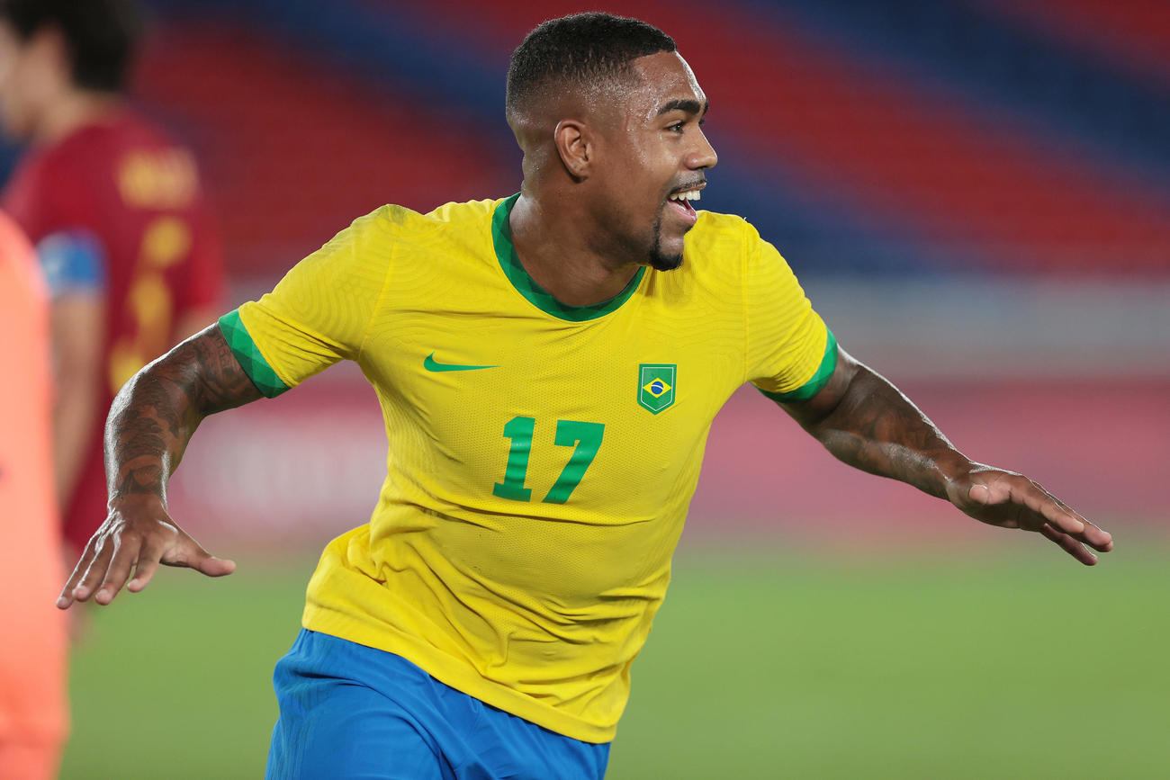ブラジル対スペイン　延長後半、勝ち越しゴールを決め笑顔で駆け出すマウコン（撮影・前田充）