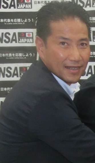 宗像富次郎副理事長