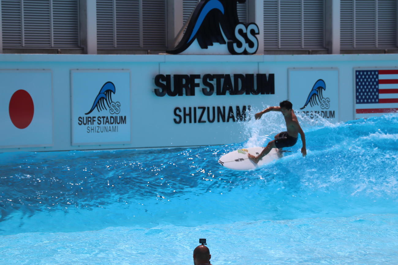 サーフィン日本代表合宿で練習する大原洋人